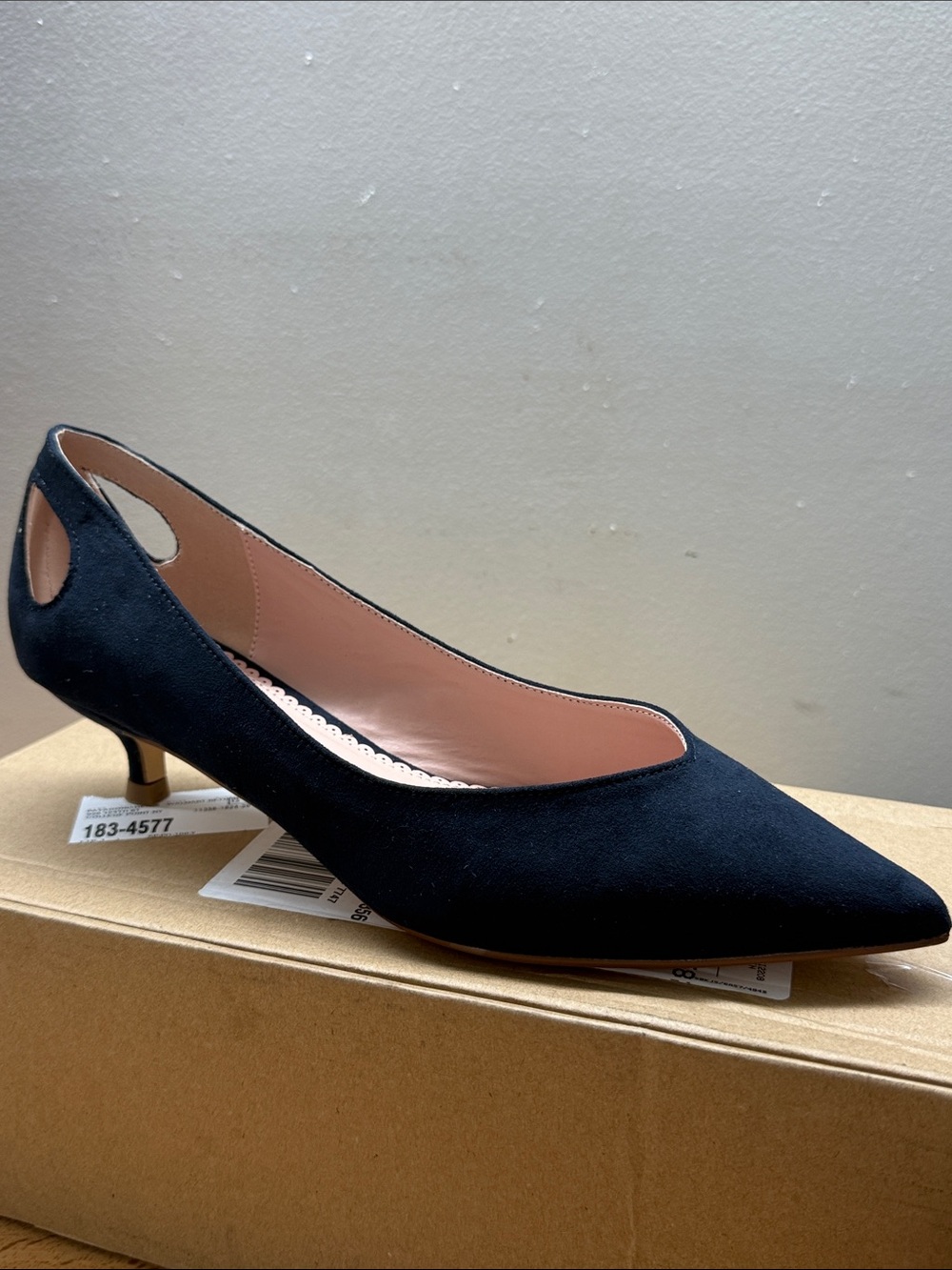 Journee Collection GOLDIE Navy Pointed Kitten Heel Pump Women’s Size 8 NWT